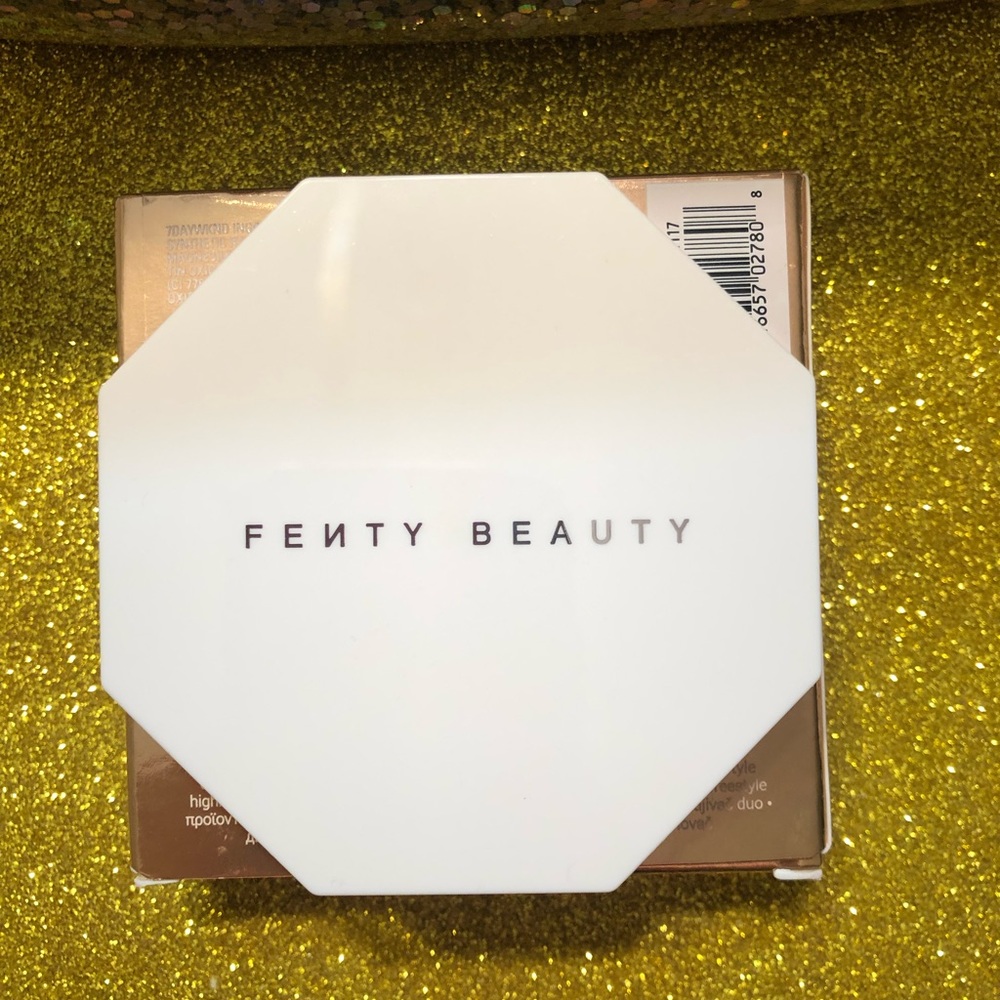 BNIB! Fenty Beauty Killawatt Foil Freestyle Highlighter in 7 DayWknd/ Poolside - Picture 8 of 8